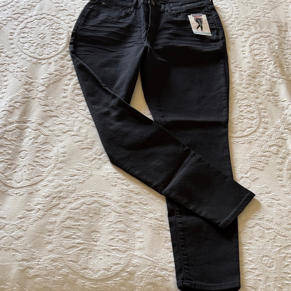 Denizen from Levis BNWT Womens High Rise Black Skinny Jeans 14M 32x30